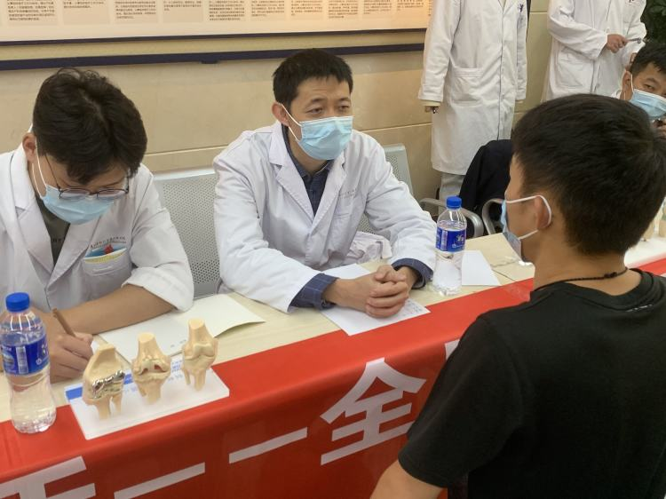 16988047359001.png 16988047359001.png