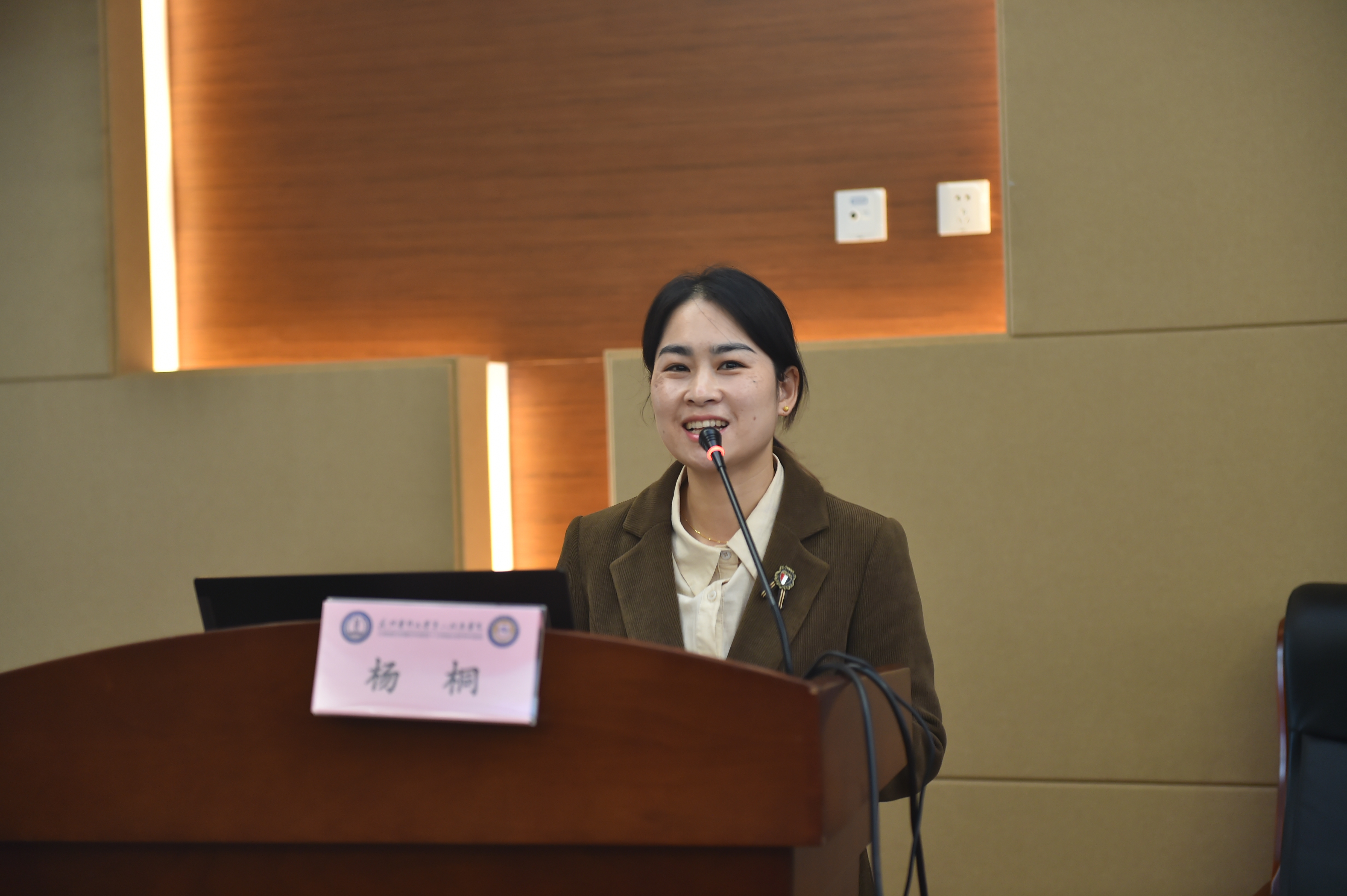 16998468983633.jpg 16998468983633.jpg