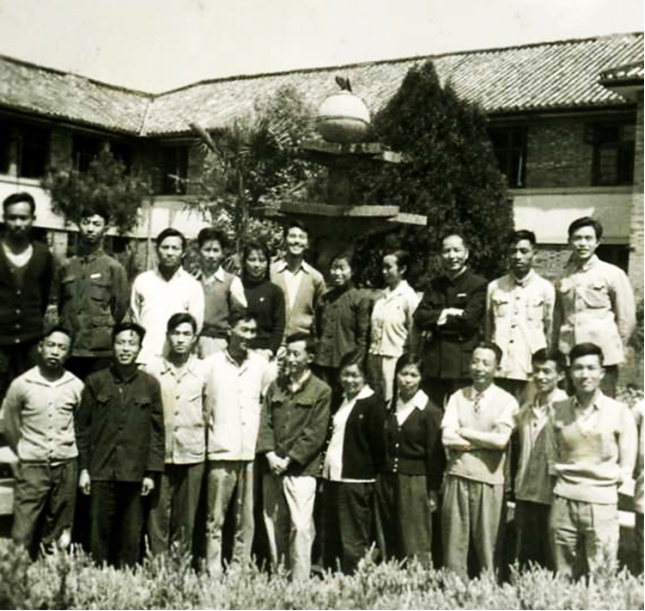 17557360216617.png 17557360216617.png